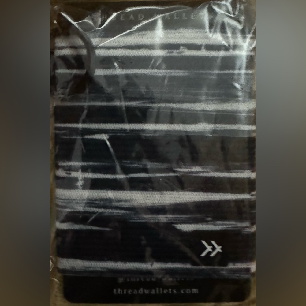 Thread Wallet with attached key ring